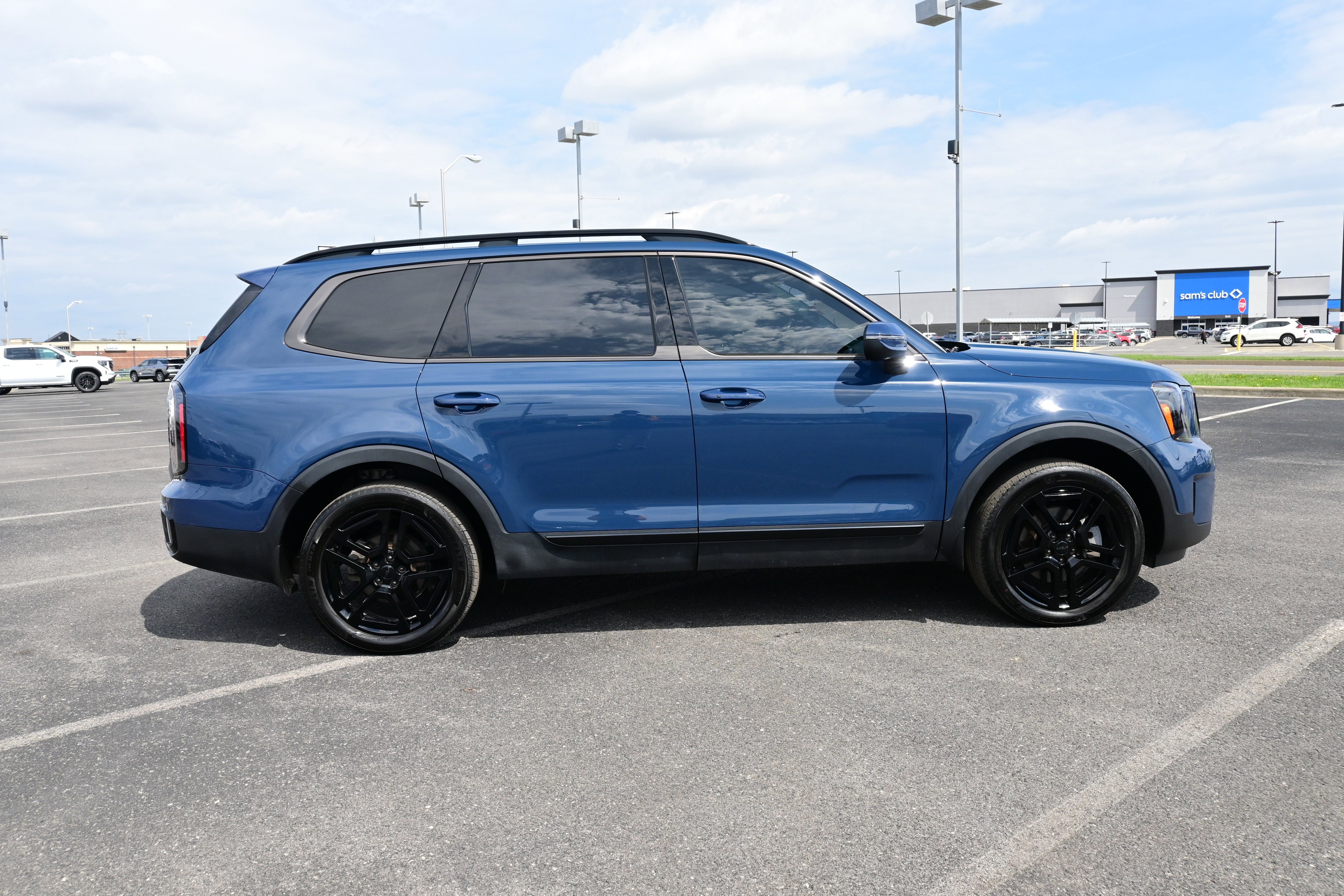 Used 2025 Kia Telluride EX X-Line image 5