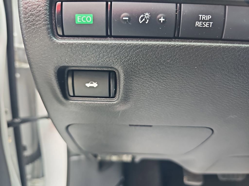 Used 2023 Nissan Sentra S FWD image 17