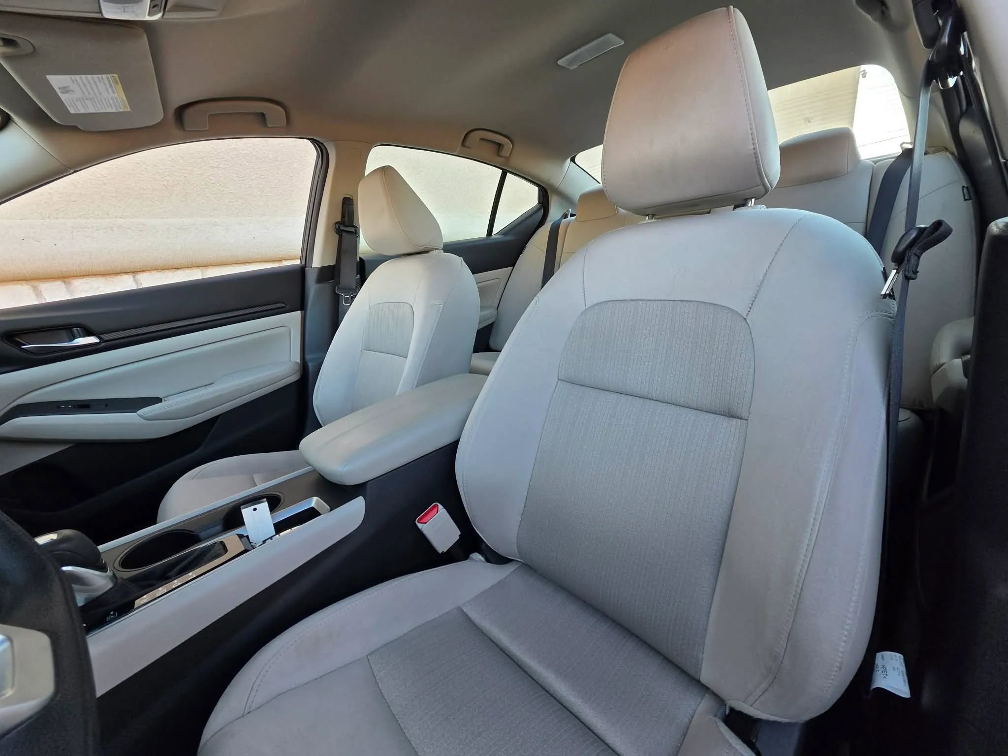 Used 2025 Nissan Altima 2.5 SV image 10