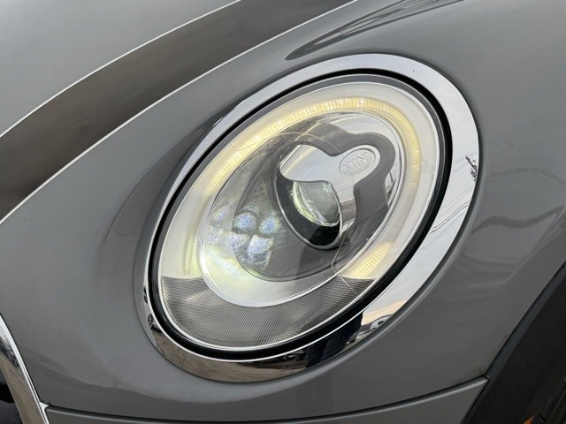 Used 2016 MINI Cooper 2-Door Hardtop image 22