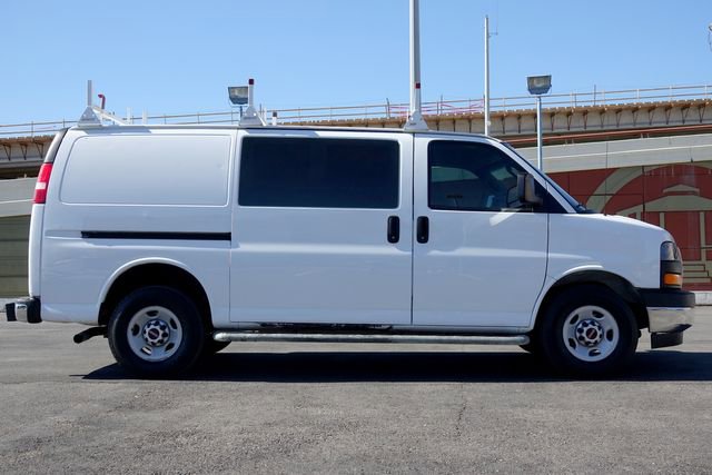 Used 2017 GMC Savana 2500 2500 image 15