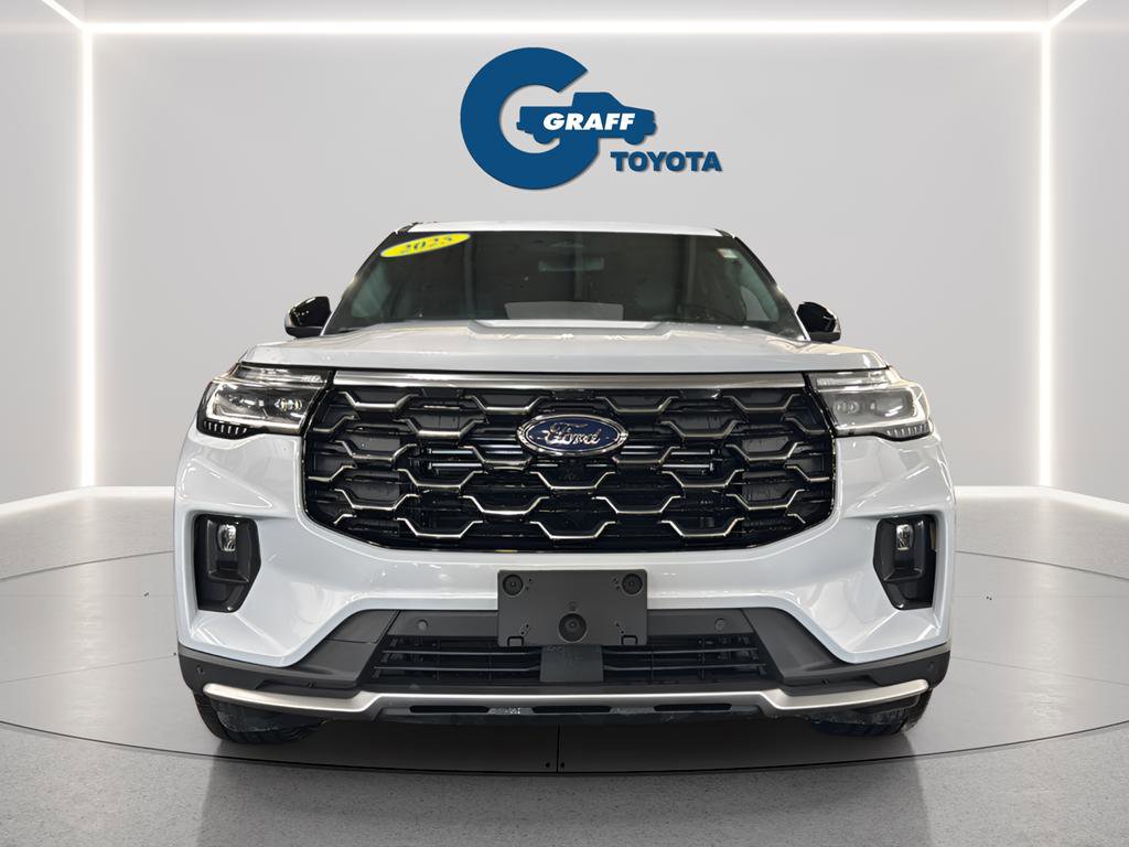 Used 2025 Ford Explorer Platinum w/ LUX Leather Package AWD/4WD image 2