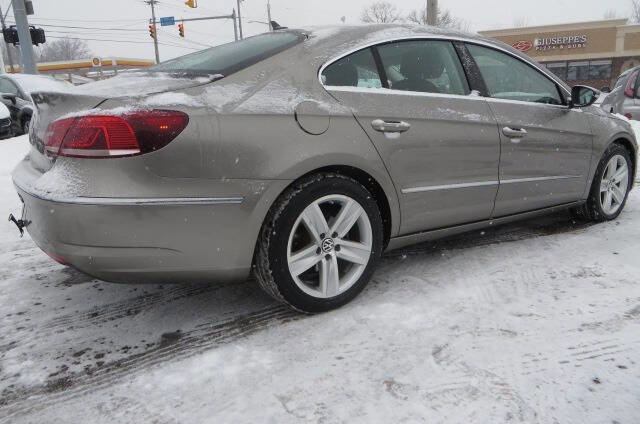 Used 2013 Volkswagen CC Sport image 3