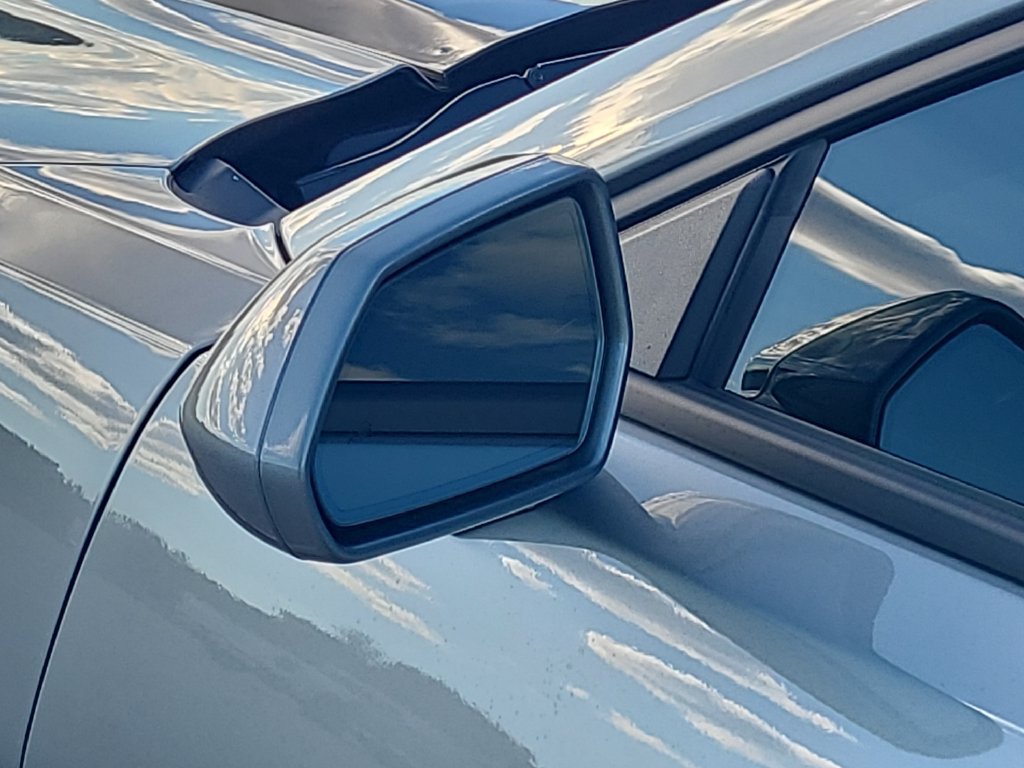 Used 2023 Chevrolet Camaro ZL1 RWD image 27