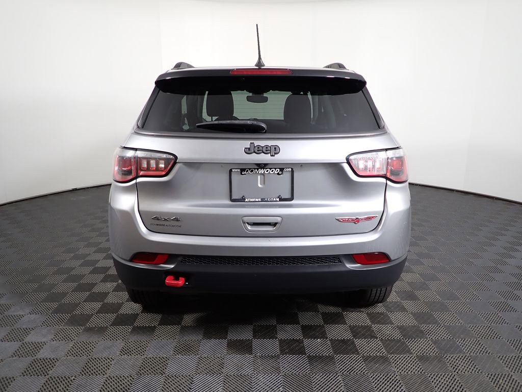Used 2019 Jeep Compass Trailhawk image 14
