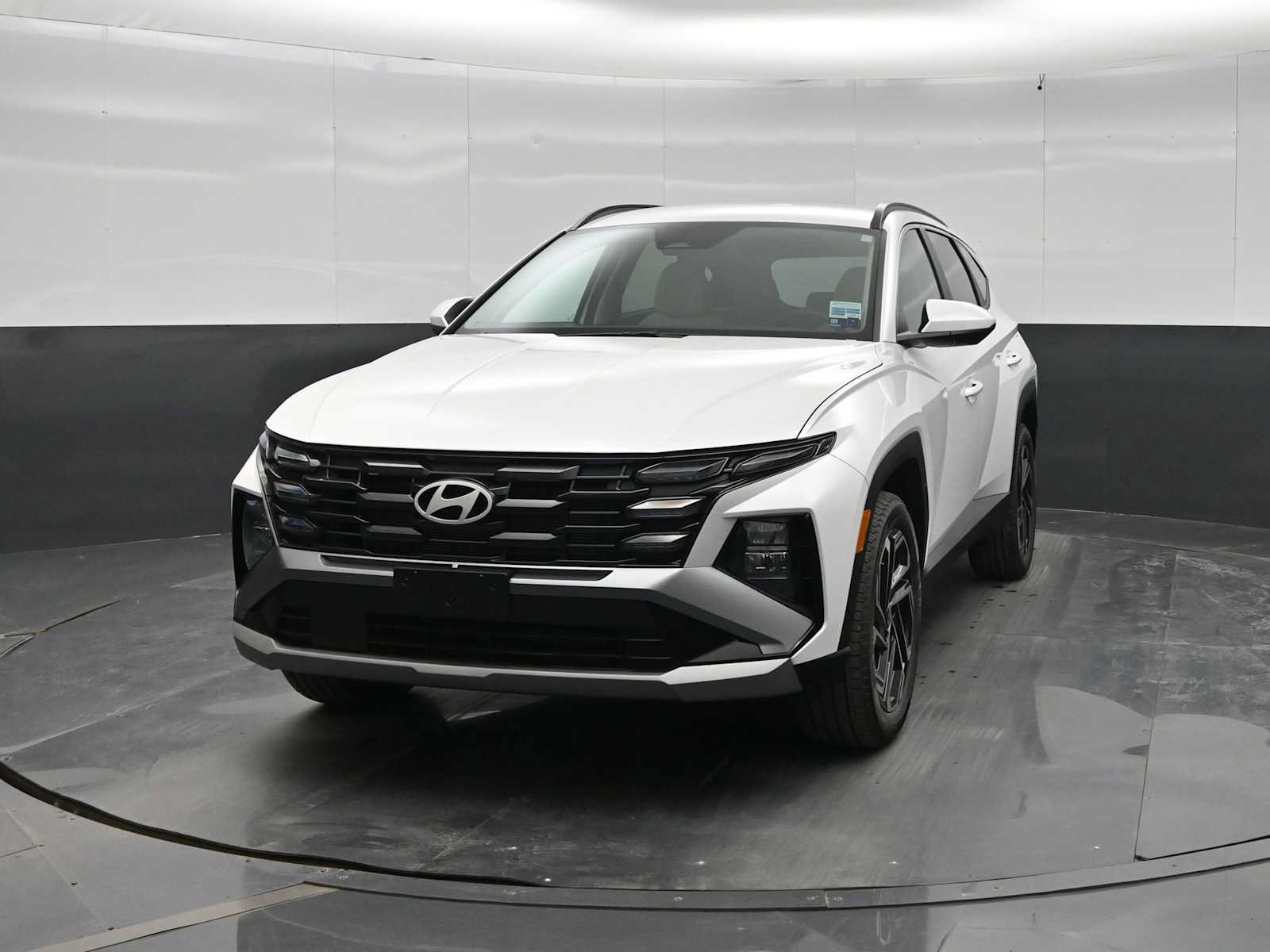 New 2026 Hyundai Tucson SEL Plus AWD/4WD image 3