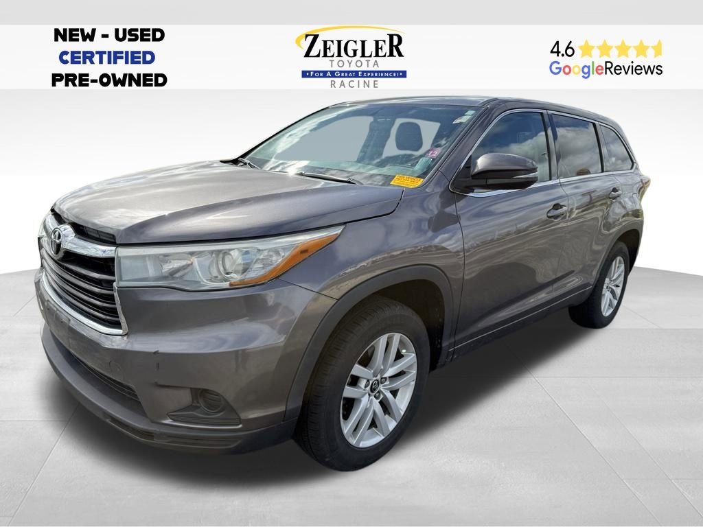Used 2016 Toyota Highlander LE FWD image 1