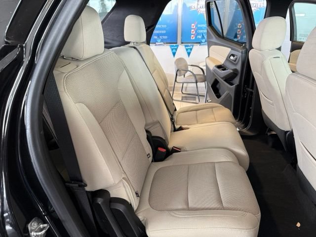 Used 2022 Chevrolet Traverse LS FWD image 24