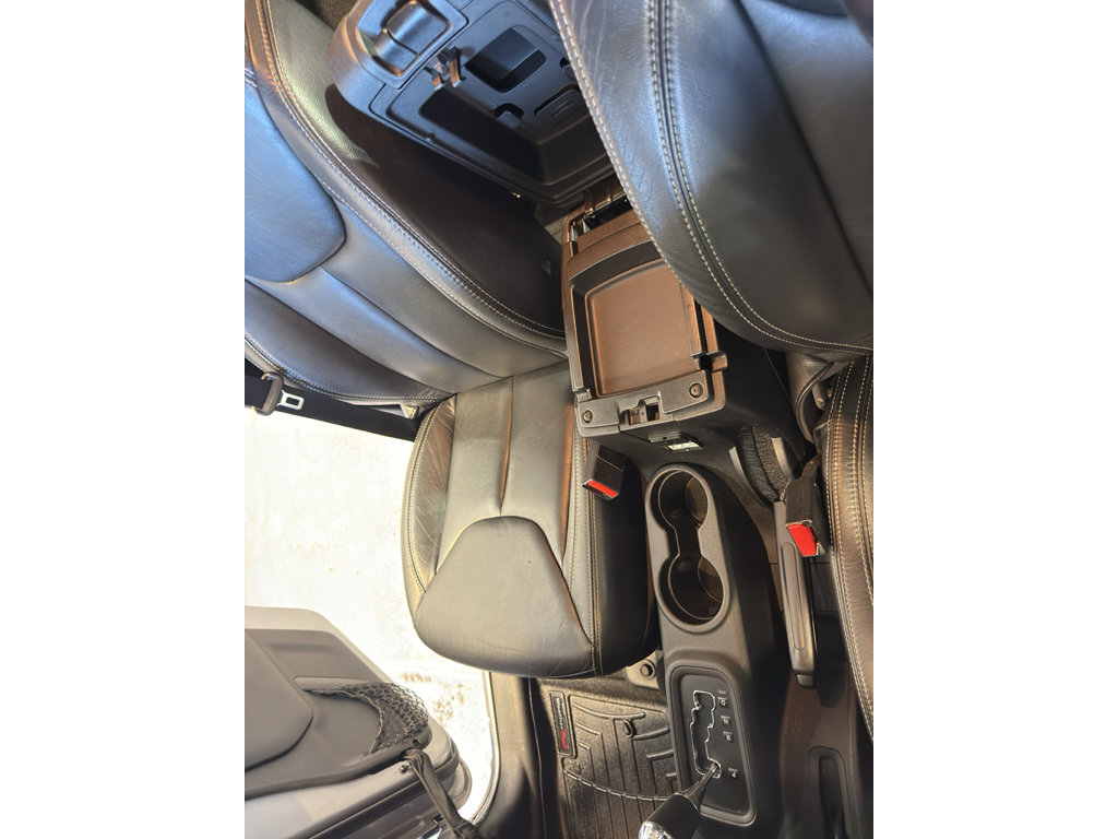 Used 2013 Jeep Wrangler Unlimited Sahara w/ Connectivity Group image 17