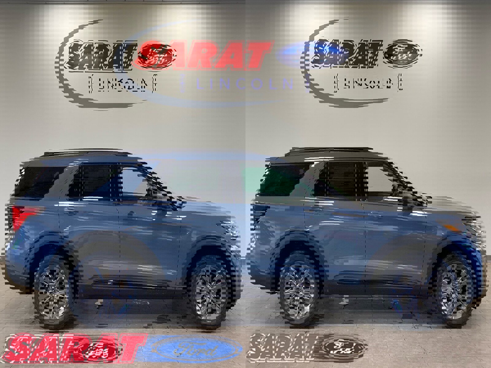 New 2026 Ford Explorer Active w/ Active Comfort Package image 1