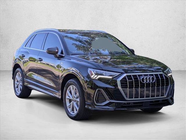 Used 2025 Audi Q3 2.0T Premium Plus w/ Premium Plus Package AWD/4WD image 3