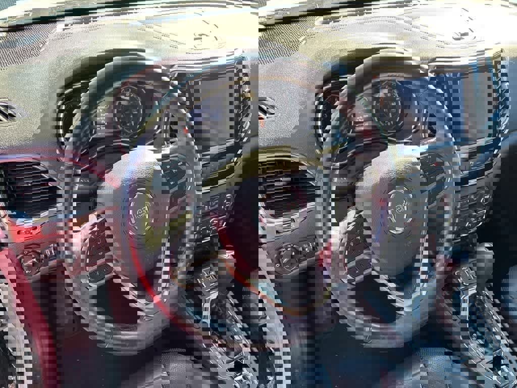 Used 2019 Jeep Cherokee Limited image 11