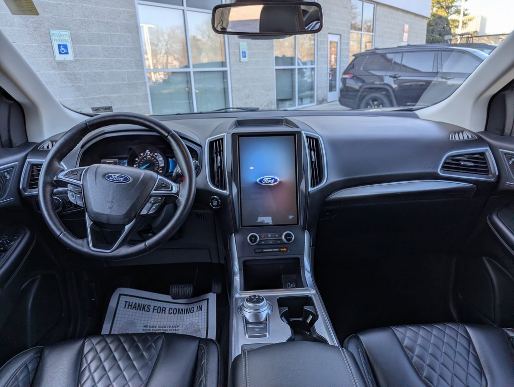 Used 2024 Ford Edge Titanium image 10