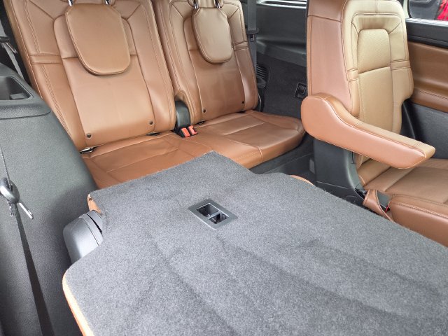 Used 2024 Lincoln Aviator Reserve w/ Equipment Group 201A AWD/4WD image 22