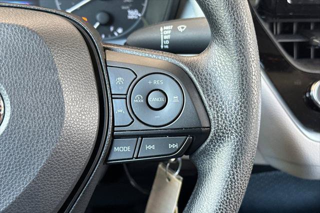 Certified 2025 Toyota Corolla LE image 25