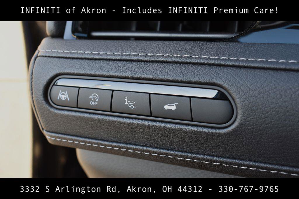 New 2025 INFINITI QX80 Luxe image 16
