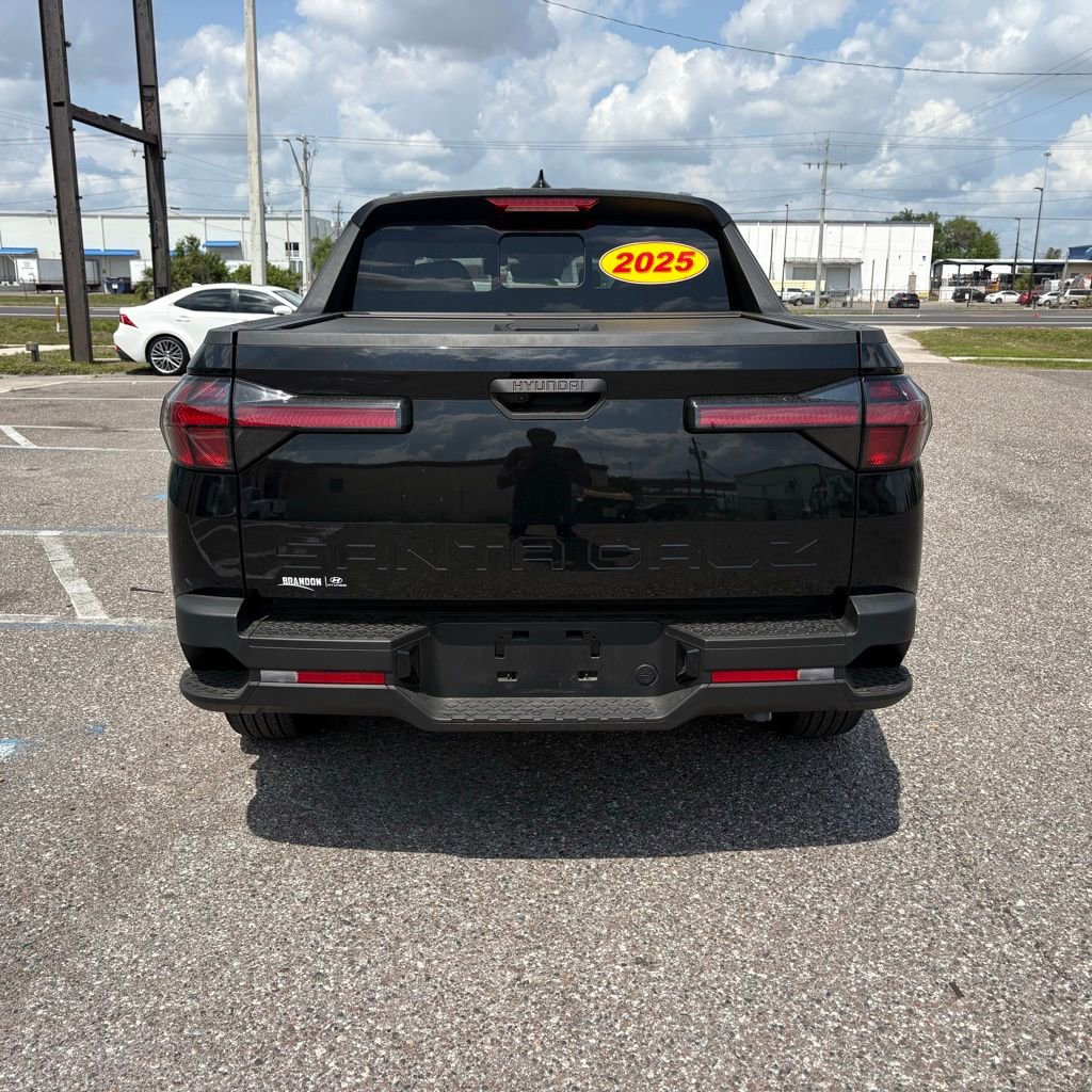 Certified 2025 Hyundai Santa Cruz SEL image 4
