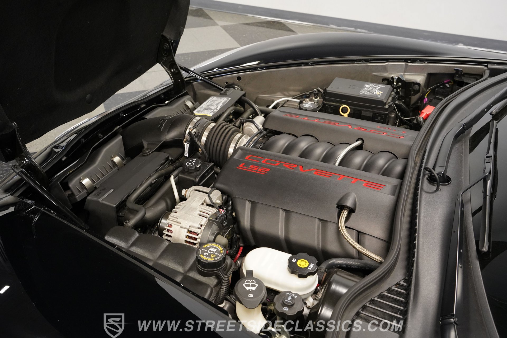 Used 2007 Chevrolet Corvette Coupe w/ Performance Package RWD image 33