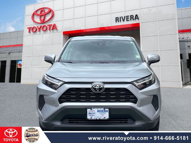 Certified 2025 Toyota RAV4 LE AWD/4WD image 2