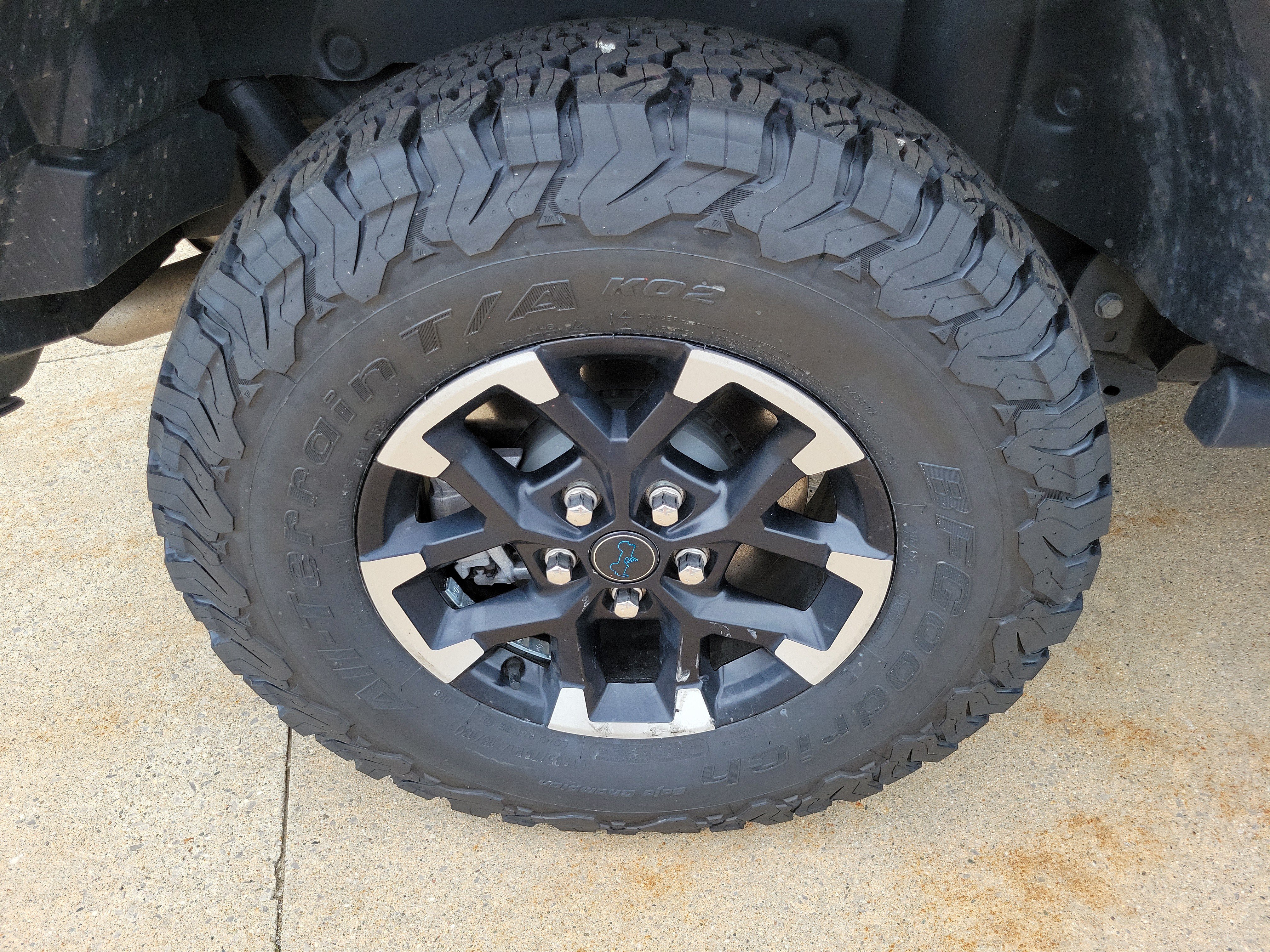 Used 2025 Jeep Wrangler Unlimited Rubicon 4xe w/ Convenience Group AWD/4WD image 8