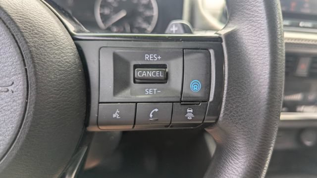Used 2021 Nissan Rogue SV AWD/4WD image 25