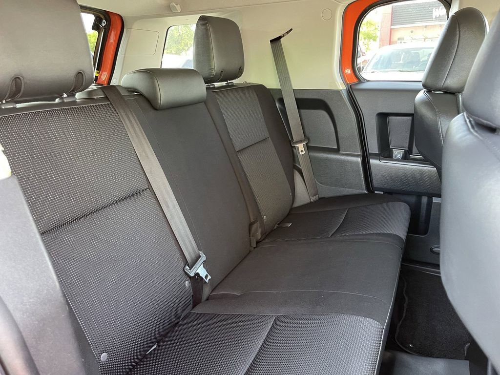 Used 2013 Toyota FJ Cruiser 4WD w/ Convenience Pkg image 15