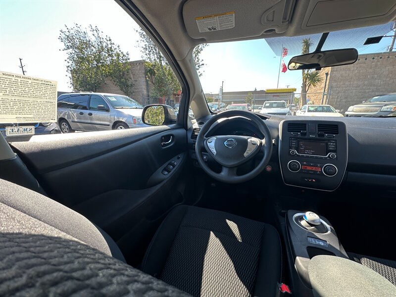 Used 2017 Nissan Leaf S w/ Charge Package FWD image 15