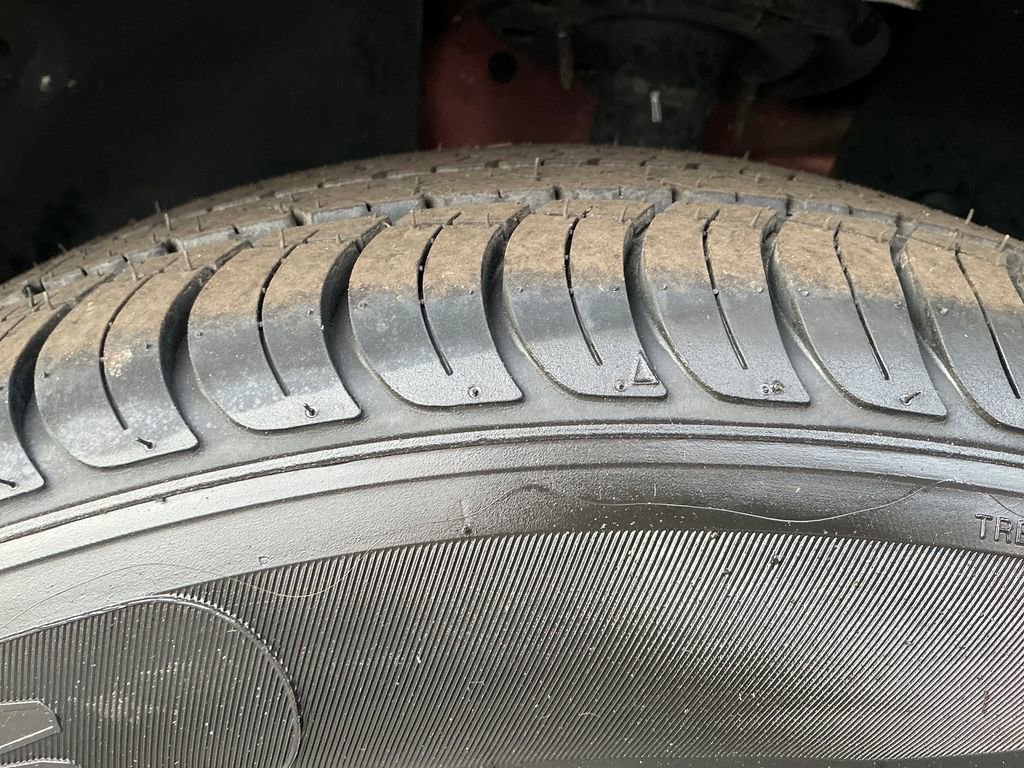 Used 2018 Ford Explorer XLT w/ Equipment Group 202A image 35