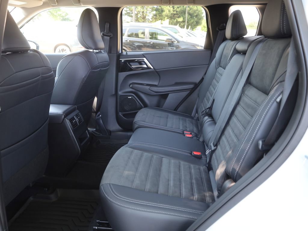 New 2025 Mitsubishi Outlander Trail Edition image 34