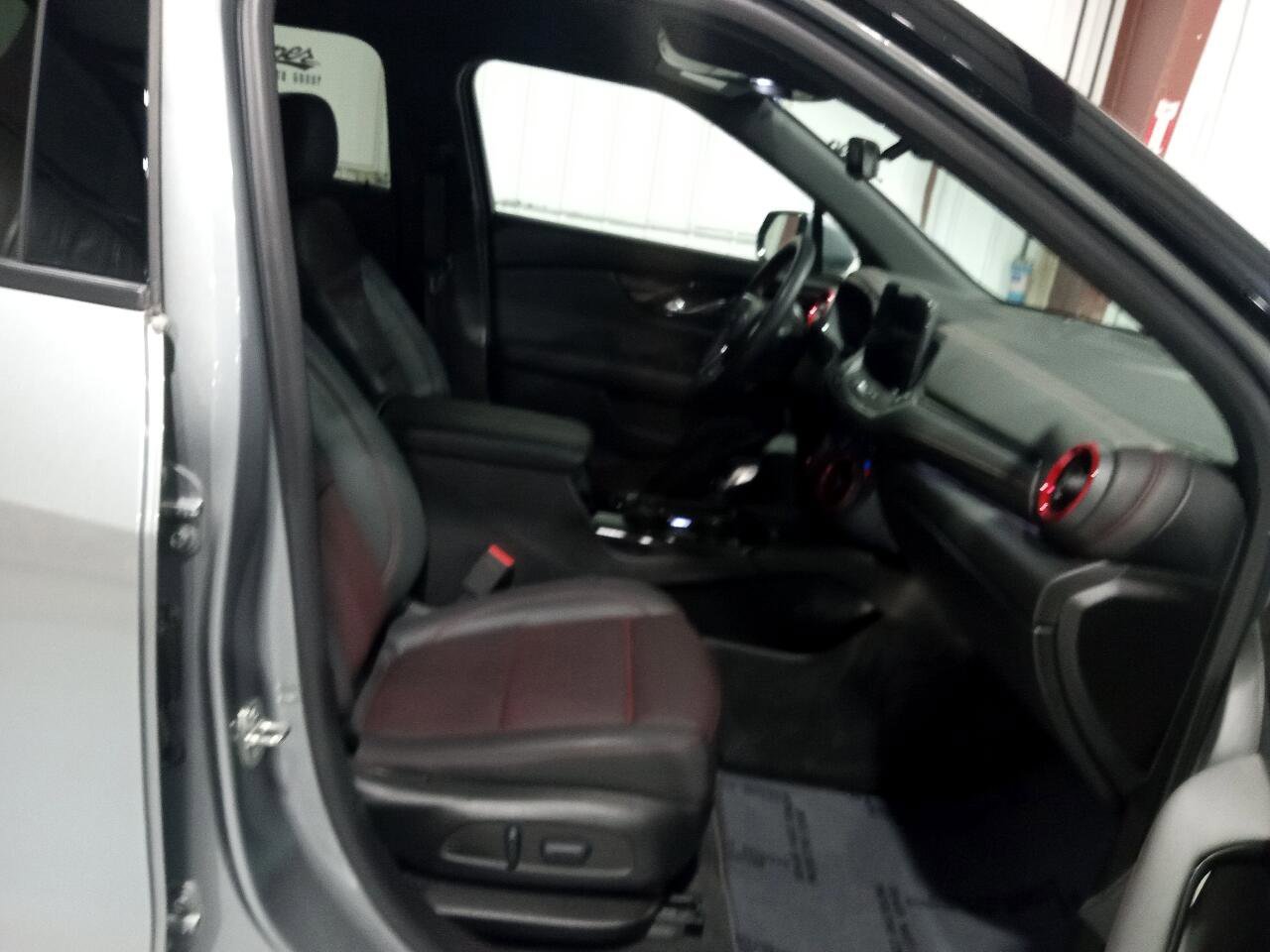 Used 2023 Chevrolet Blazer RS w/ Driver Confidence II Package image 4