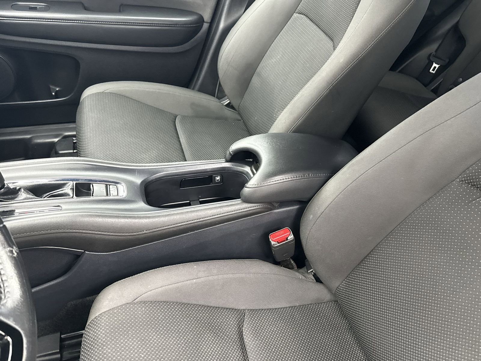 Used 2021 Honda HR-V Sport image 28