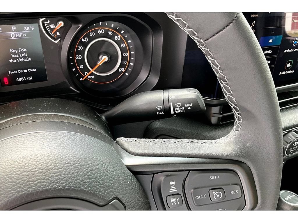 Used 2026 Jeep Gladiator Sport AWD/4WD image 21