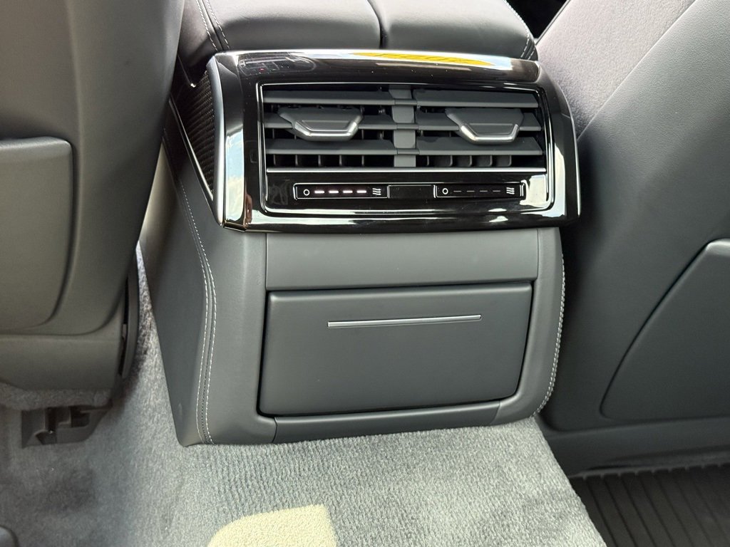 Used 2024 Audi S8 w/ S8 Comfort Plus Package image 37