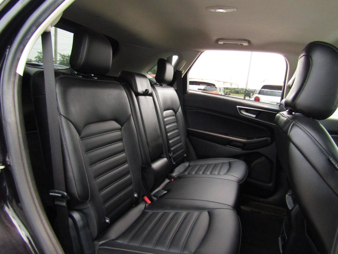 Used 2021 Ford Edge SEL w/ Convenience Package AWD/4WD image 22