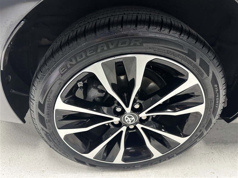 Used 2018 Toyota Corolla SE image 13