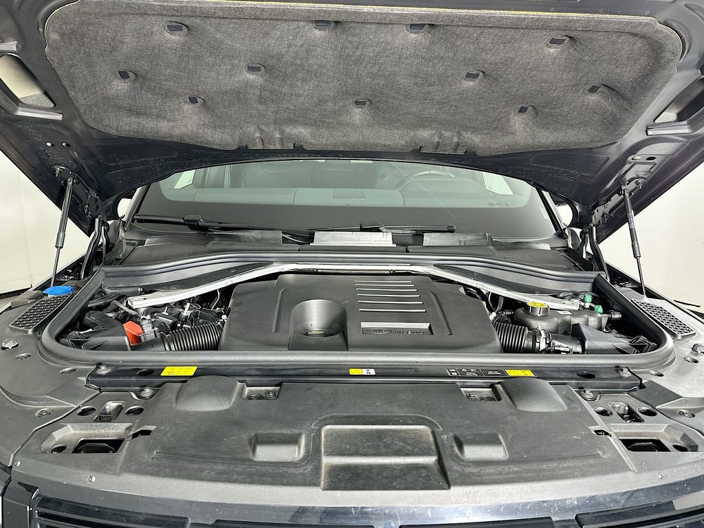 Used 2024 Land Rover Range Rover Sport SE image 33