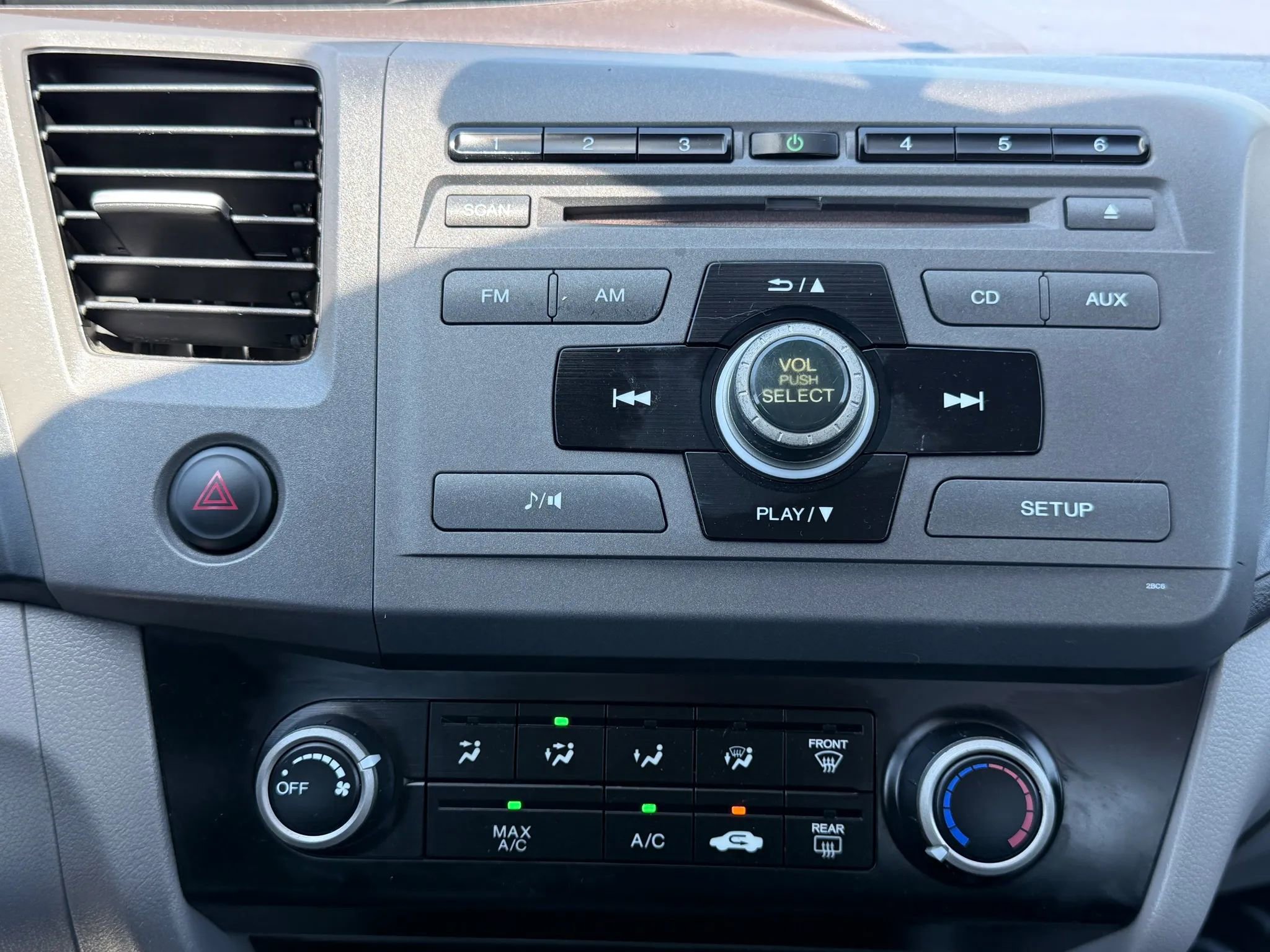 Used 2012 Honda Civic LX image 25