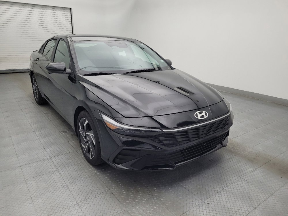 Used 2025 Hyundai Elantra Sport FWD image 13