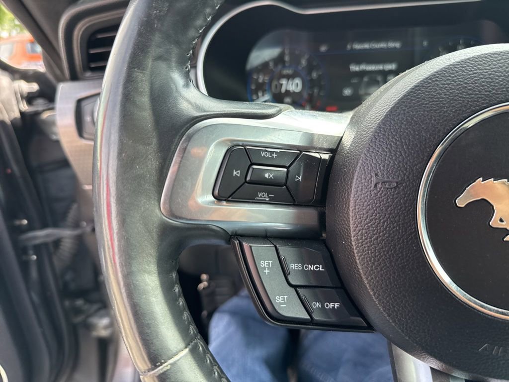 Used 2018 Ford Mustang GT Premium w/ GT Performance Package RWD image 24