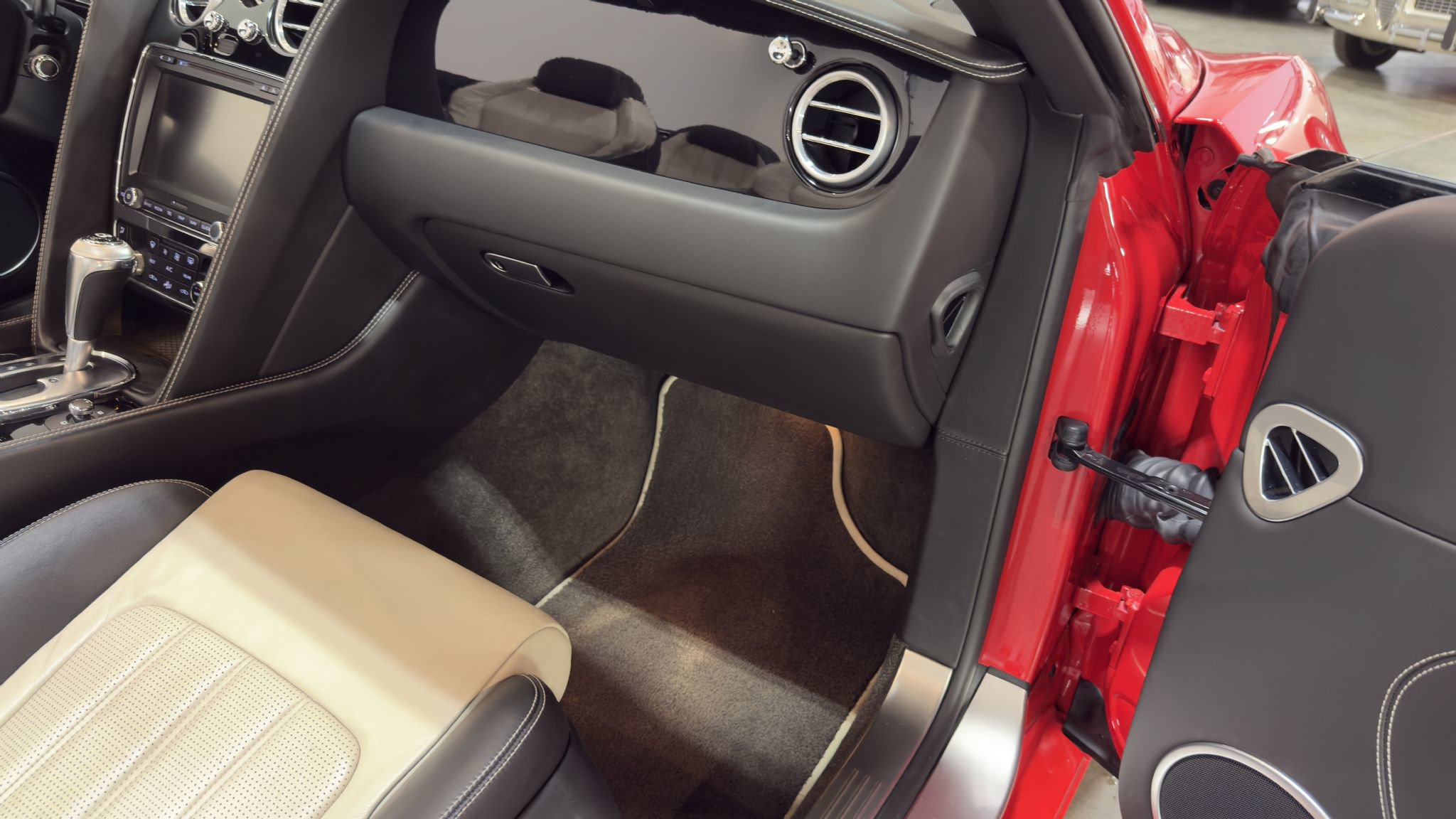 Used 2015 Bentley Continental GT AWD/4WD image 82