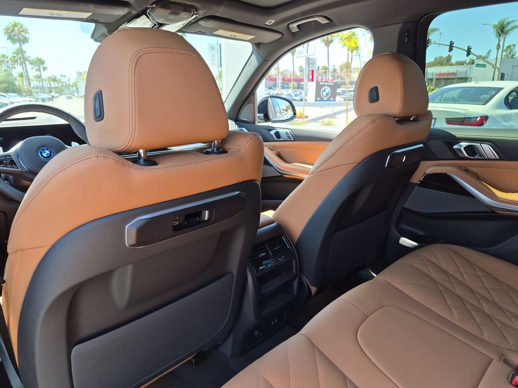 New 2026 BMW X5 xDrive50e w/ M Sport Package AWD/4WD image 35