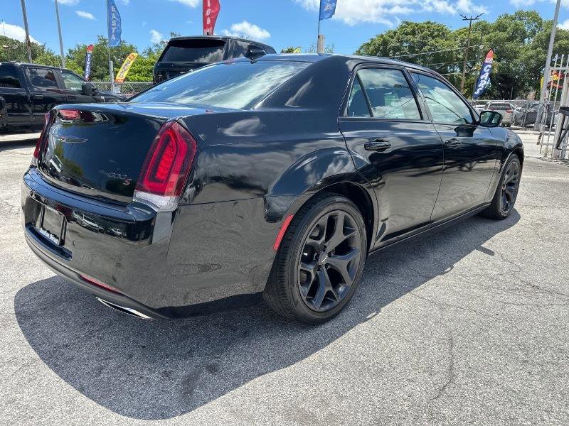Used 2021 Chrysler 300 S image 5