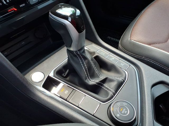 Used 2024 Volkswagen Tiguan SEL R-Line AWD/4WD image 16