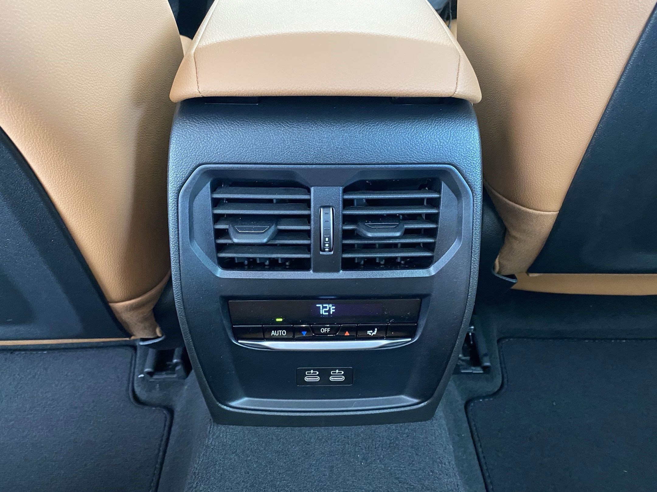 Used 2025 BMW 330i xDrive Sedan w/ Convenience Package image 29