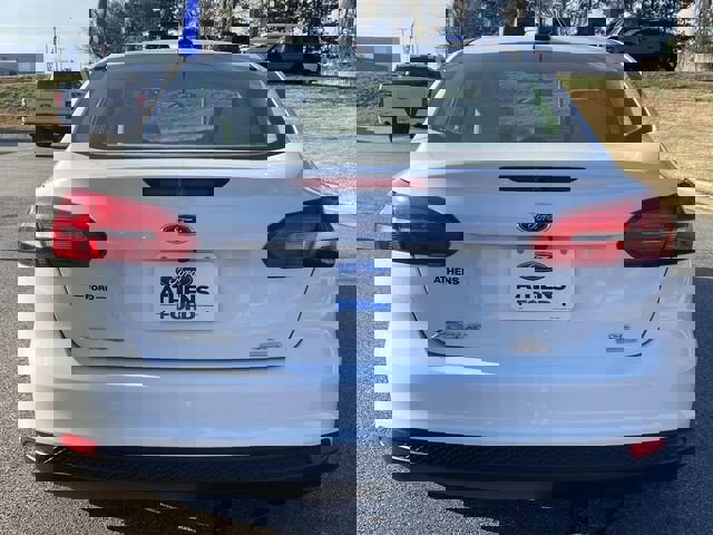 Certified 2018 Ford Focus SE image 5