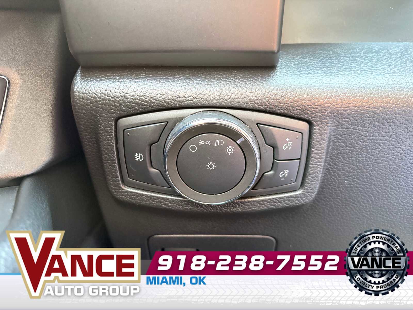 Used 2020 Ford Expedition XL AWD/4WD image 29