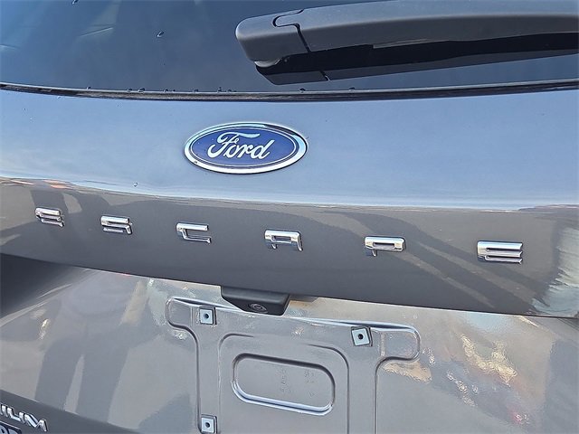 Used 2021 Ford Escape Titanium w/ Titanium Elite Package image 30