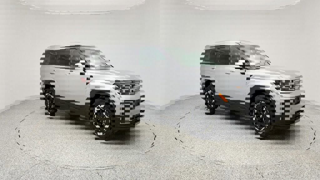 Used 2025 Hyundai Santa Fe SE image 7