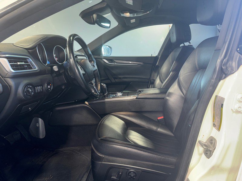 Used 2018 Maserati Ghibli image 14