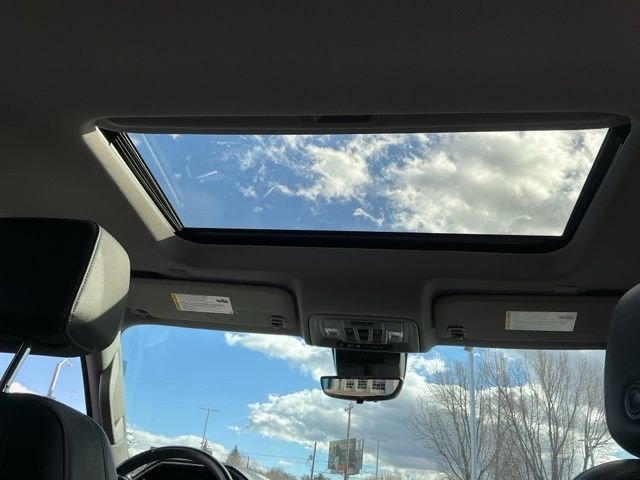 Used 2022 Chevrolet Silverado 1500 LTZ w/ LTZ Premium Package image 19